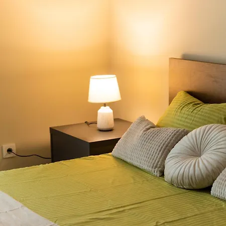 Апартаменти Imperial On The Floor With Free Parking And Amazing View Скоп'є