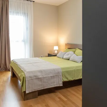 Imperial On The Floor With Free Parking And Amazing View Апартаменти