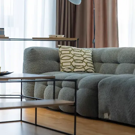 Imperial On The Floor With Free Parking And Amazing View Apartment *