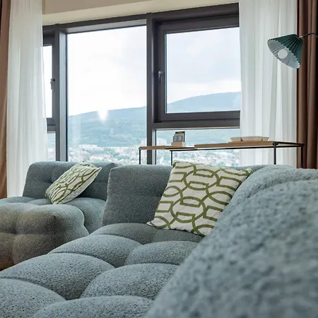 Imperial On The Floor With Free Parking And Amazing View