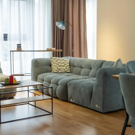 Imperial On The Floor With Free Parking And Amazing View *