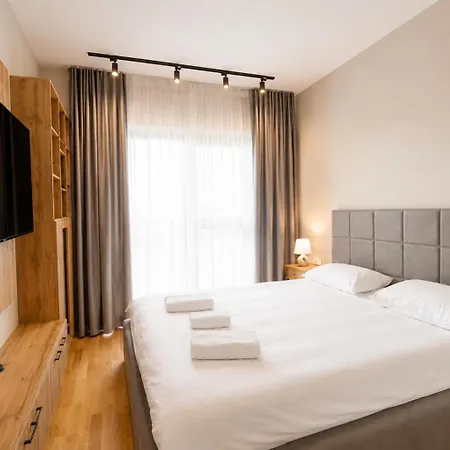Imperial On The Floor With Free Parking And Amazing View Skopje