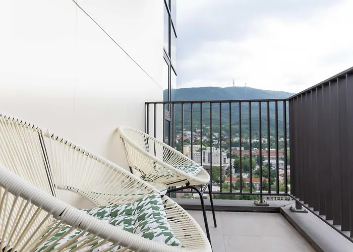 Imperial On The Floor With Free Parking And Amazing View * Skopje