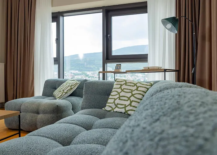 Imperial On The Floor With Free Parking And Amazing View