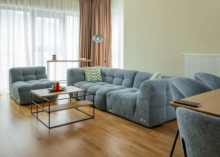 Imperial On The Floor With Free Parking And Amazing View *